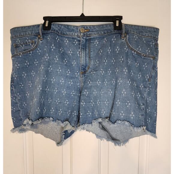 LOFT Plus Blue Diamond Print Cut Off Denim Shorts  Size 20 - Picture 1 of 5